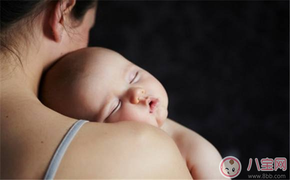 喂奶時奶水越來越少怎么辦 奶水過少原因分析 喂奶時奶水越來越少怎么辦 奶水過少原因分析