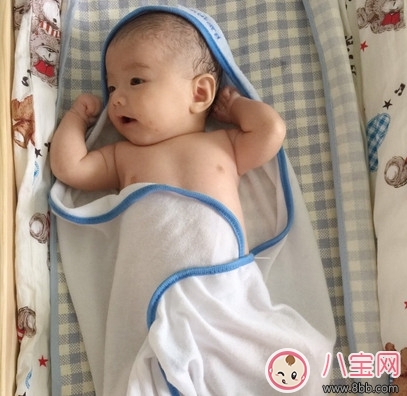 自制尿布臺 自己做的尿布臺(內含尿布臺設計圖)