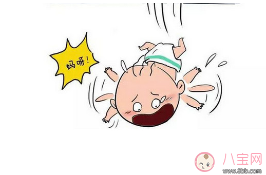 孩子墜床了怎么處理 小孩子從床上掉下來怎么辦