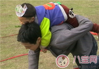 戶外親子游戲 共享一片藍天