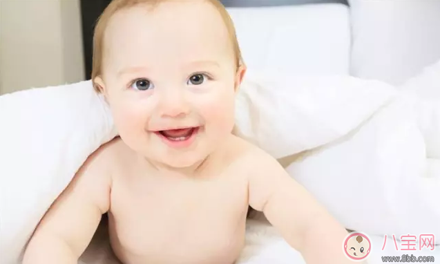 寶寶爬行怎么教 教會寶寶爬行小技巧 寶寶爬行怎么教 教會寶寶爬行小技巧