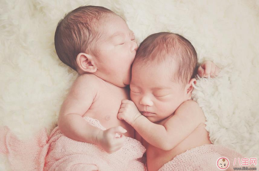 寶寶這些“嬰語(yǔ)”你懂嗎 寶寶動(dòng)作解答