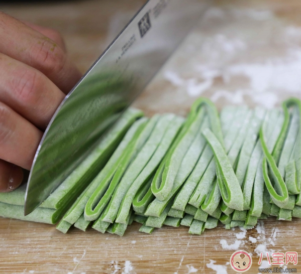 食欲大開的彩色面條：五彩時(shí)蔬鮮蝦面