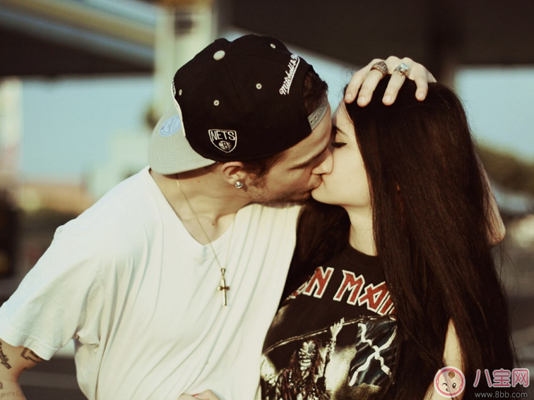 接吻高技巧玩法 接吻日一定要會 接吻高技巧玩法 接吻日一定要會