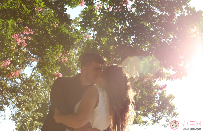 今天你吻了么 接吻節活動花樣玩法秀恩愛