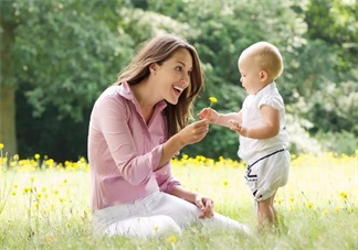 第一次當(dāng)媽媽感覺(jué)力不從心 怎么教育孩子比較好