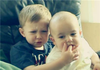 1歲寶寶愛(ài)咬人怎么辦 寶寶咬人有什么解決方法