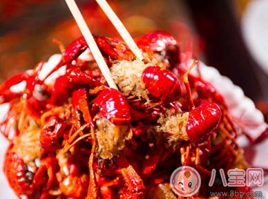 孕婦中期能吃小龍蝦嗎 孕婦中期吃了小龍蝦怎么辦