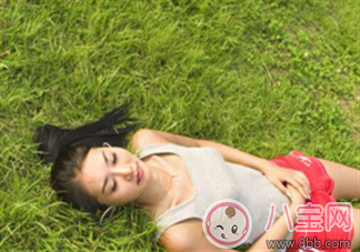 孕后減肥沒(méi)毅力 跟世界第一超模學(xué)習(xí)找對(duì)方法很關(guān)鍵 孕后減肥沒(méi)毅力 跟世界第一超模學(xué)習(xí)找對(duì)方法很關(guān)鍵