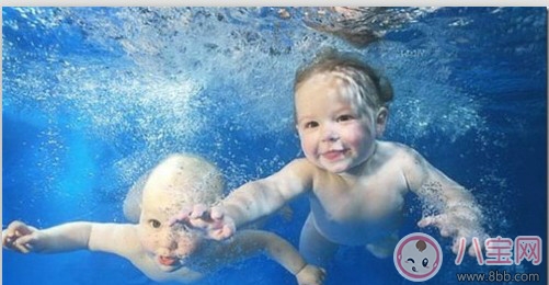 2017夏季親子游泳應(yīng)該準(zhǔn)備什么 有哪些問題需要了解 2017夏季親子游泳應(yīng)該準(zhǔn)備什么 有哪些問題需要了解