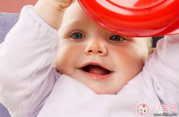 寶寶喝什么水最好 如何讓寶寶多喝水 寶寶喝什么水最好 如何讓寶寶多喝水