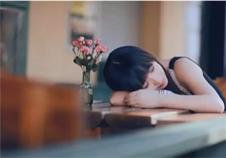 原來睡姿影響這么大 睡姿也會導致不孕