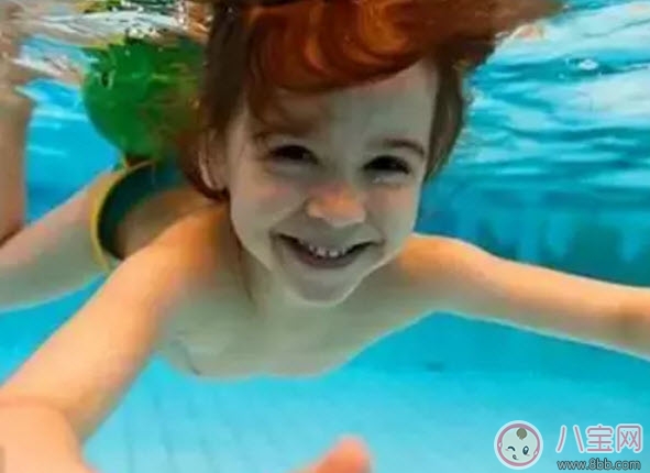 寶寶多大可以游泳 夏天寶寶游泳用什么游泳圈(游泳注意事項) 寶寶多大可以游泳 夏天寶寶游泳用什么游泳圈(游泳注意事項)