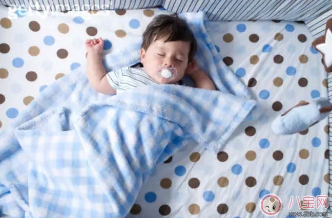 寶寶賴床怎么辦 孩子賴床怎么立規矩(讓孩子自己早起)