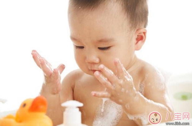 寶寶不喜歡洗澡怎么辦 讓寶寶愛上洗澡的小妙招 寶寶不喜歡洗澡怎么辦 讓寶寶愛上洗澡的小妙招