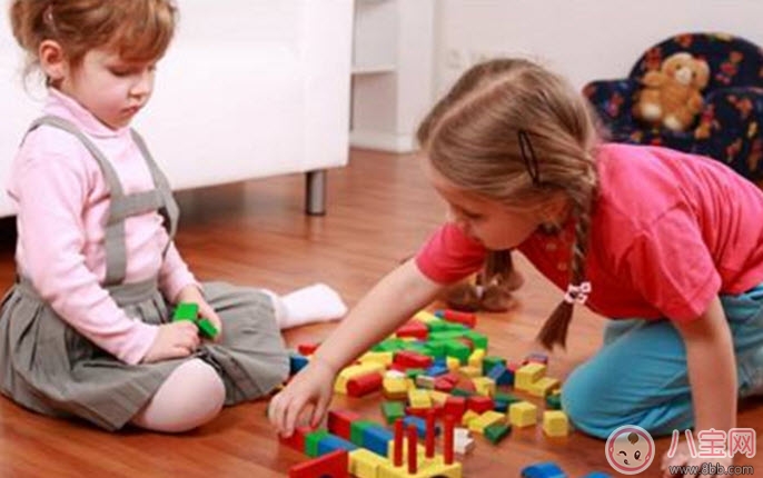 寶寶積木玩具怎么挑選 給寶寶買積木哪種好(寶寶積木4大類)