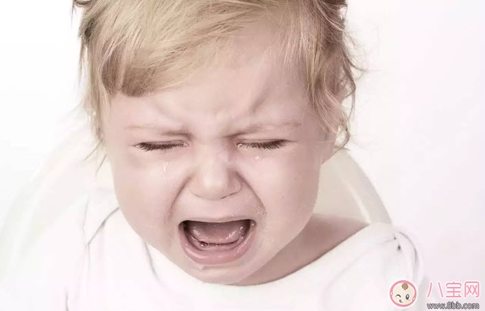 為什么寶寶睡前要哭鬧的原因 寶寶睡覺哭鬧怎么辦(注意力轉移大法) 為什么寶寶睡前要哭鬧的原因 寶寶睡覺哭鬧怎么辦(注意力轉移大法)