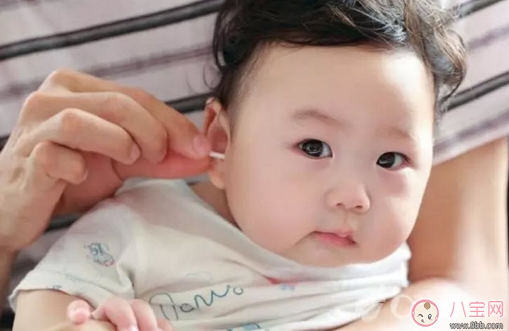 嬰兒寶寶耳朵護理 寶寶耳屎怎么處理(清理耳朵的八個步驟) 嬰兒寶寶耳朵護理 寶寶耳屎怎么處理(清理耳朵的八個步驟)