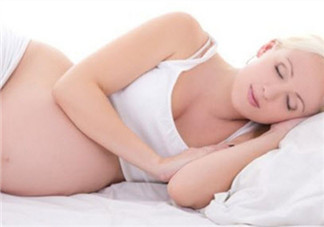 孕婦睡覺的正確姿態 左側睡不是萬能的