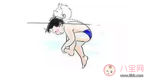 熊孩子岸邊狂笑 他要死了 遇見溺水怎么辦 熊孩子岸邊狂笑 他要死了 遇見溺水怎么辦