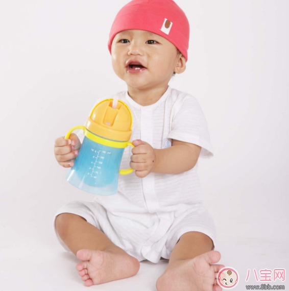 夏天孩子怎么喝水比較好 三伏天孩子喝水注意事項