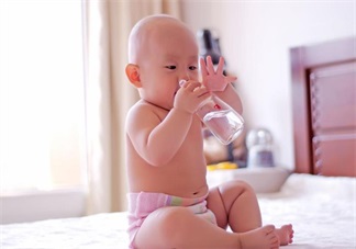 夏天孩子怎么喝水比較好 三伏天孩子喝水注意事項