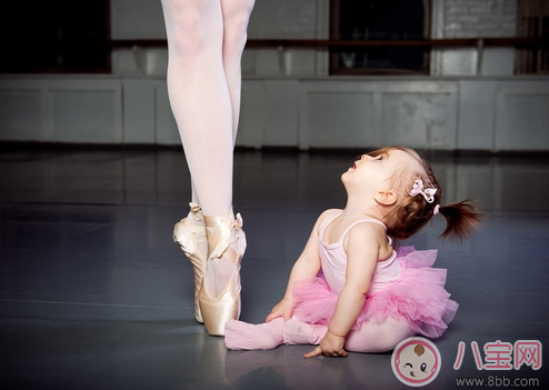 甜馨越來越美的原因 芭蕾舞蹈學(xué)習(xí)好處多 甜馨越來越美的原因 芭蕾舞蹈學(xué)習(xí)好處多