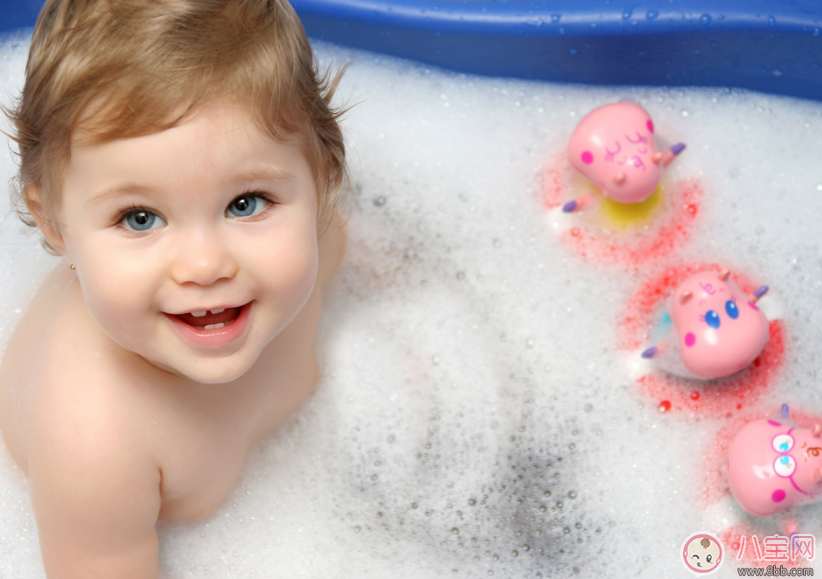 寶寶嘴唇干干的怎么辦 夏天孩子吹空調怎么保濕