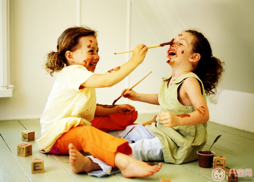 被孩子氣的發瘋怎么辦 如何處理與孩子之間的關系