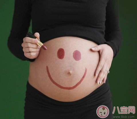 胎動十多次是不是孩子就是多動癥 胎兒在肚子里怎么動好