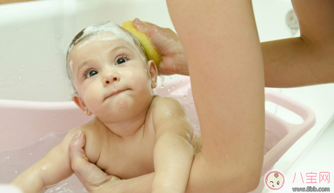 寶寶不愛洗澡怎么辦 1到3歲寶寶不愛洗澡原因總結