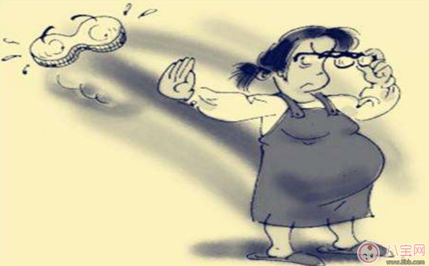 懷孕能帶隱形眼鏡嗎 懷孕帶隱形眼鏡對胎兒有影響嗎