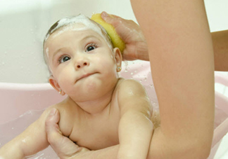 寶寶不愛洗澡怎么辦 1到3歲寶寶不愛洗澡原因總結(jié)