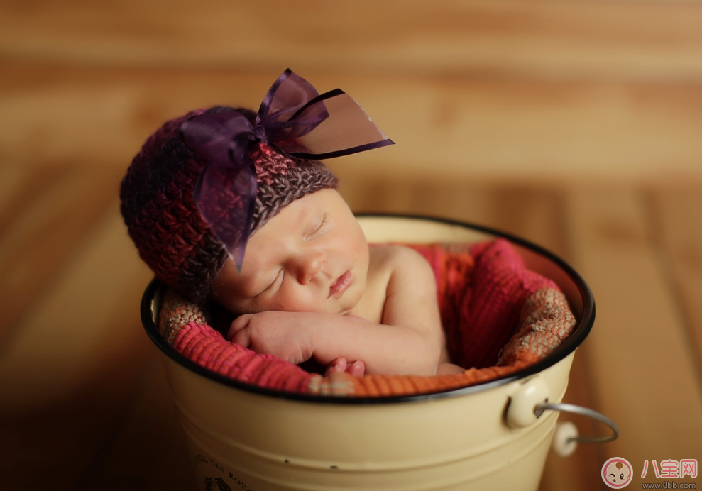 寶寶睡不踏實 夏天燥熱寶寶睡不好方法 寶寶睡不踏實 夏天燥熱寶寶睡不好方法