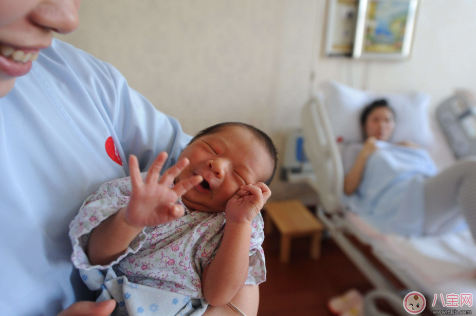 剖腹產幾天可以洗澡 夏天剖腹產怎么洗