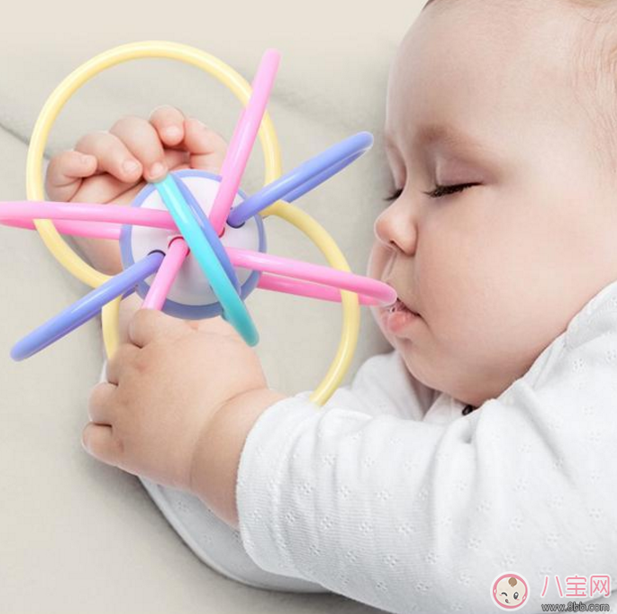 0-1歲寶寶玩具怎么選 0-1歲寶寶玩具挑選指南