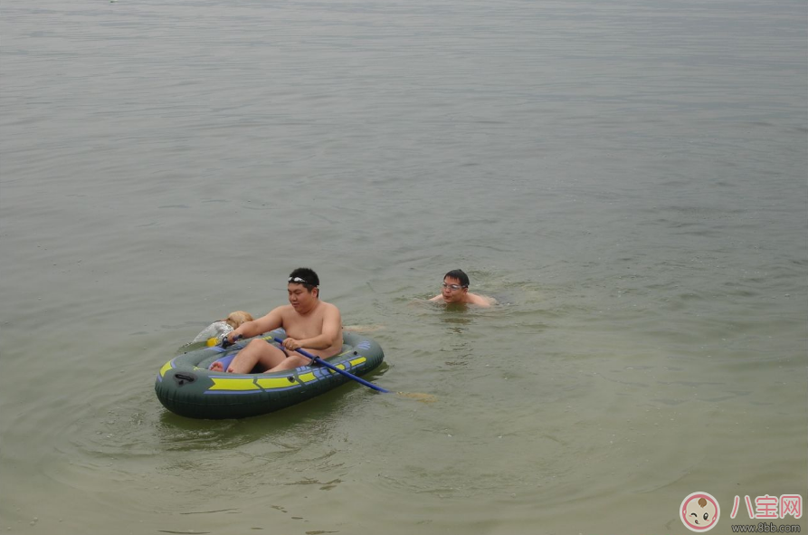 千萬不要帶孩子游野泳 孩子游野泳隱患多