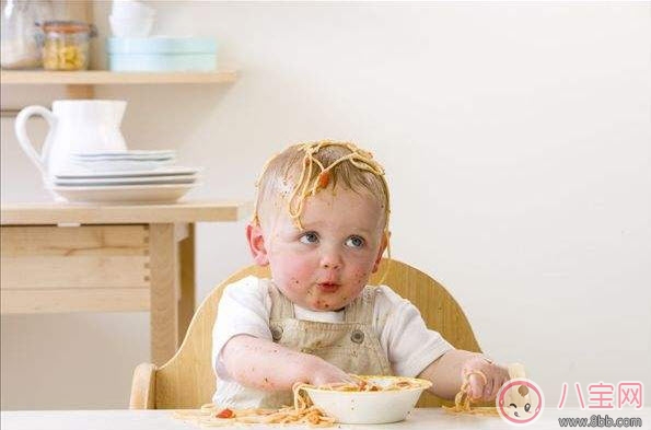 寶寶多大可以吃面條 寶寶面條如何挑選(寶寶吃面條注意事項(xiàng))