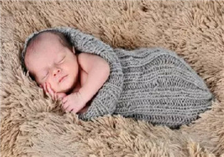 寶寶立秋之后穿什么衣服合適 寶寶秋凍應該怎么穿衣服