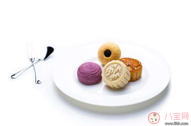 來月經可以吃月餅嗎 吃月餅吃多了會怎么樣 來月經可以吃月餅嗎 吃月餅吃多了會怎么樣