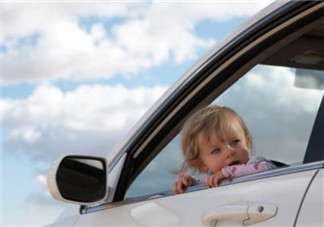 出游帶寶寶乘車錯誤觀念  小細節要注意