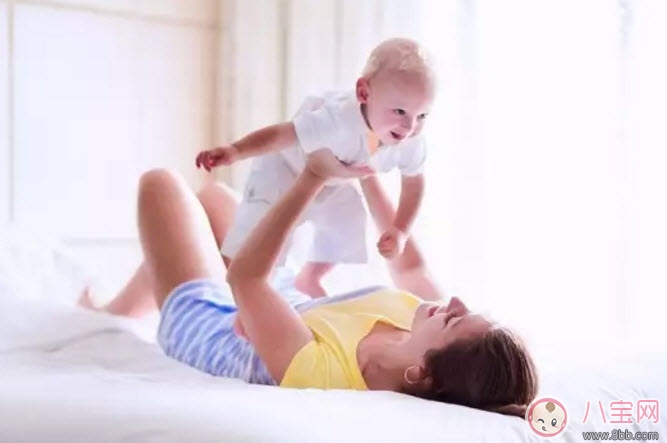 寶寶睡眠訓練多大開始好 為什么不要太早開始睡眠訓練