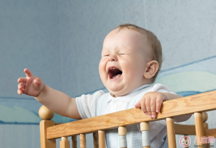 孩子這樣是因為缺乏安全感 這些細節能看出