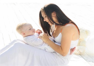 胸小就一定奶水不足嗎 奶水不足的標準是什么