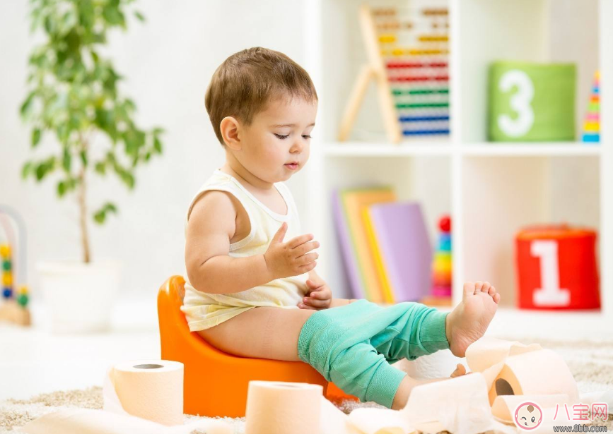 范瑋琪寶寶訓練如廁穿紙尿褲 寶寶兩歲左右穿紙尿褲正常嗎