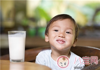 羊奶粉好還是牛奶好  應該如何正確的選擇