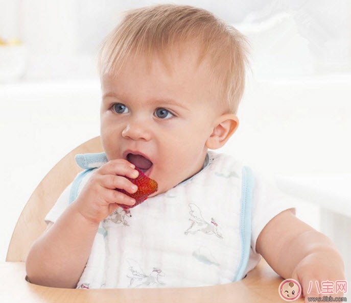 寶寶圍嘴哪種好 寶寶圍嘴如何選擇(尺寸材質顏色有講究)