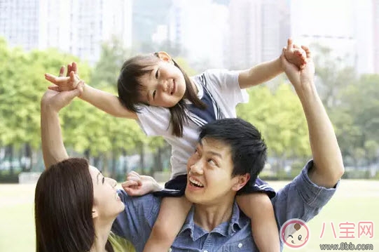 三歲前孩子的教育重點(diǎn) 如何培養(yǎng)寶寶好的性格 三歲前孩子的教育重點(diǎn) 如何培養(yǎng)寶寶好的性格