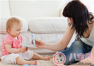 寶寶愛玩拼圖好處多  提升智力強化邏輯