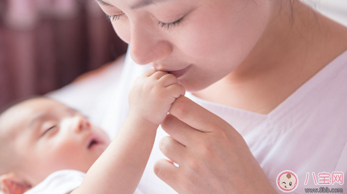 產后奶水多的方法 產后做到這5點母乳多到溢出來